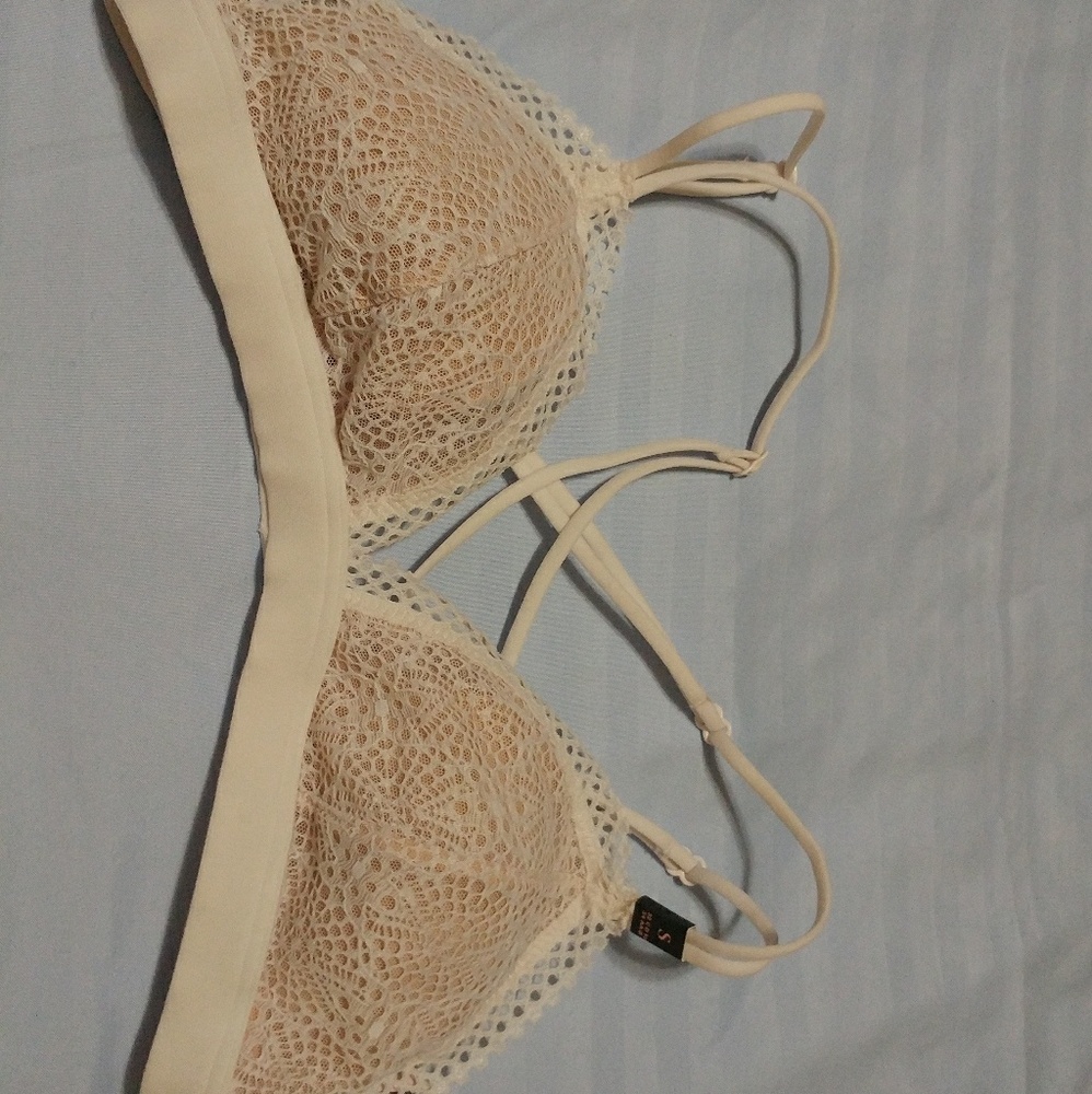 Victoria Secret Bra " BRAND NEW"